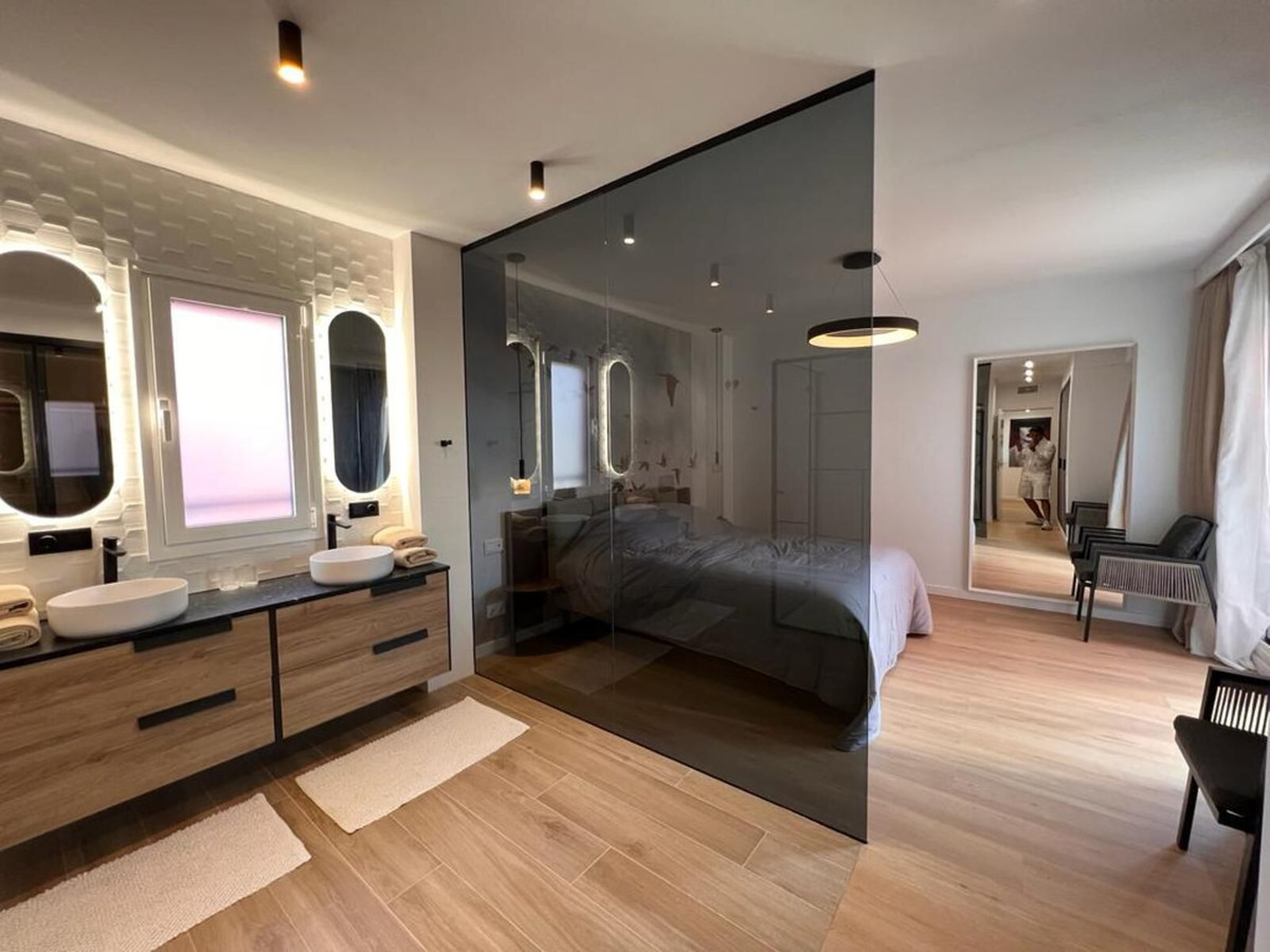 3 Bedroom Apartment for Sale in New Golden Mile — view 10