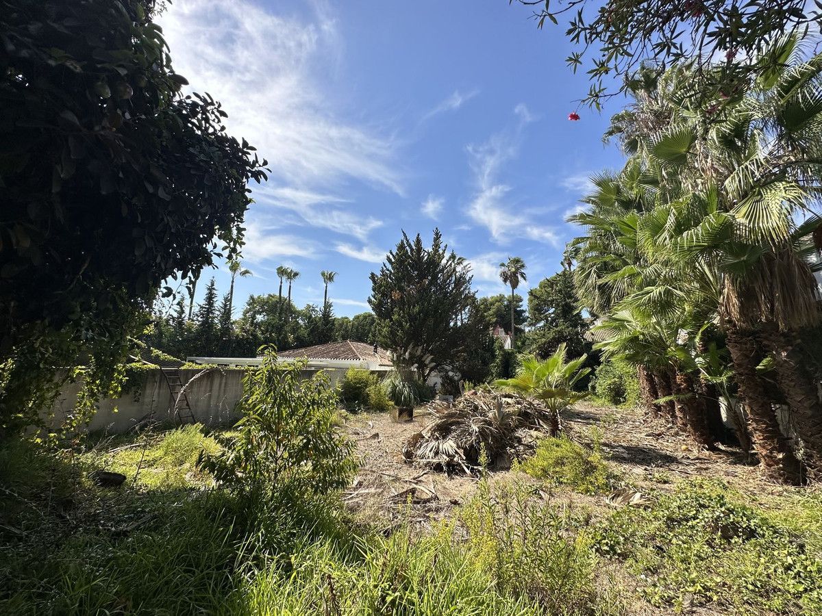 Plot for Sale in Nueva Andalucía — 9