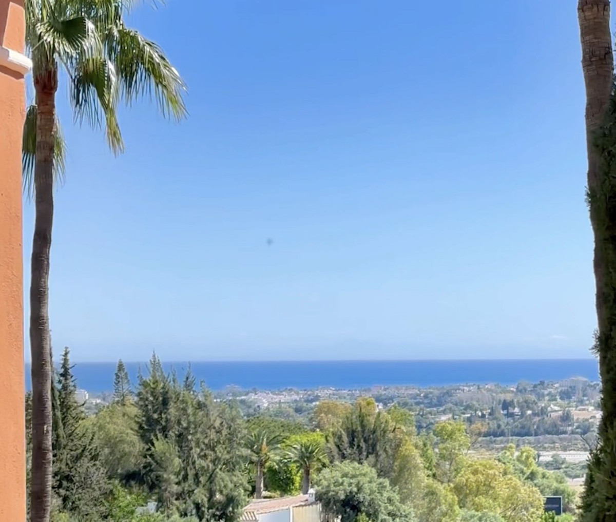 3 Bedroom Apartment for Sale in La Quinta — 2