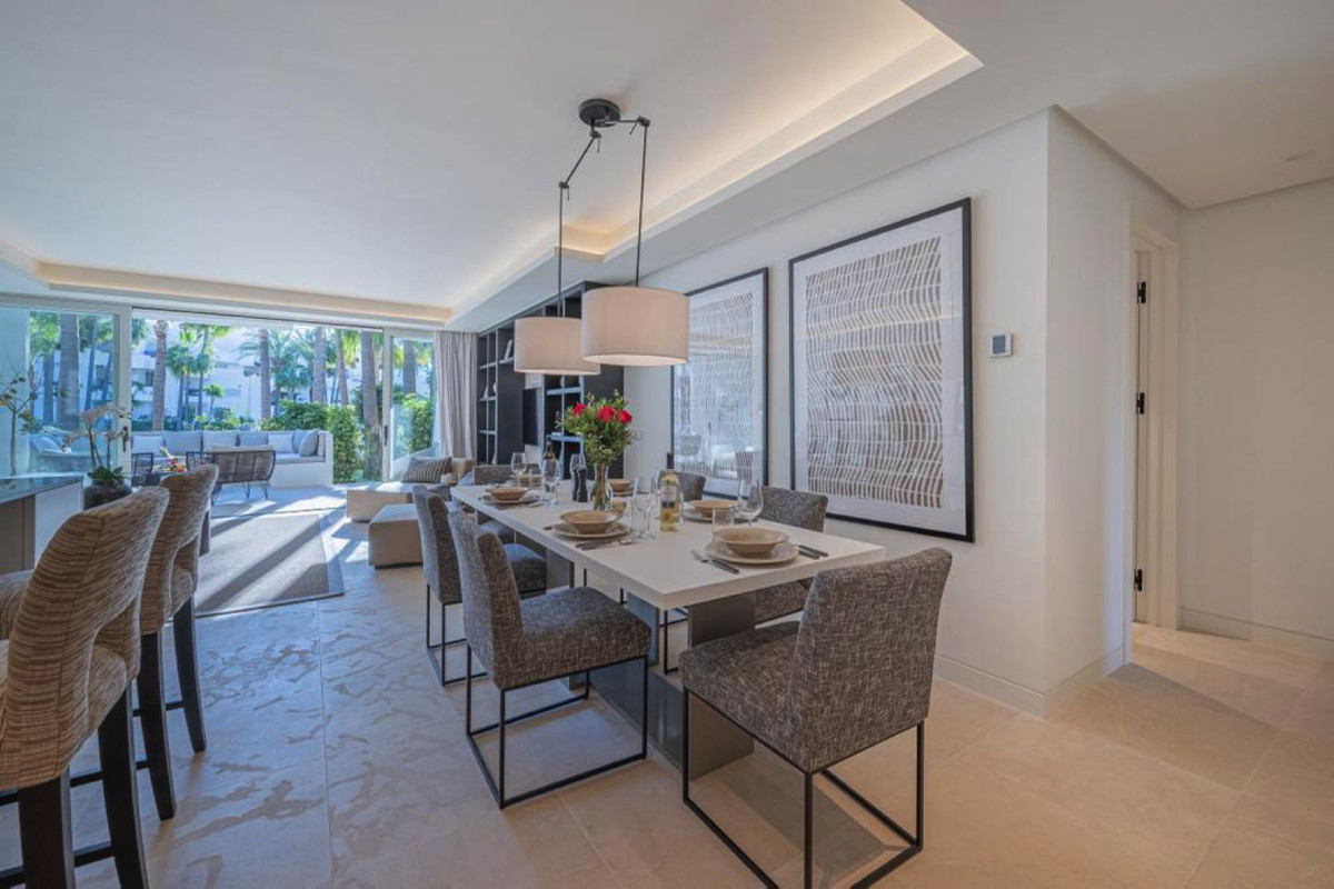 3 Bedroom Apartment for Sale in The Golden Mile — 6