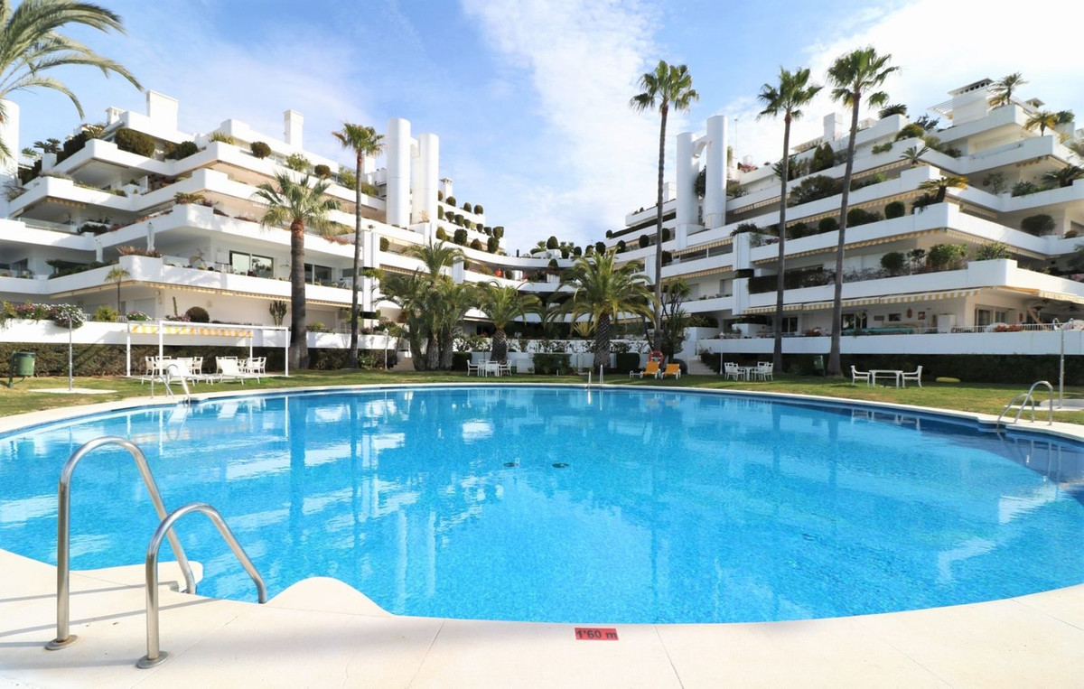2 Bedroom Apartment for Sale in Marbella
