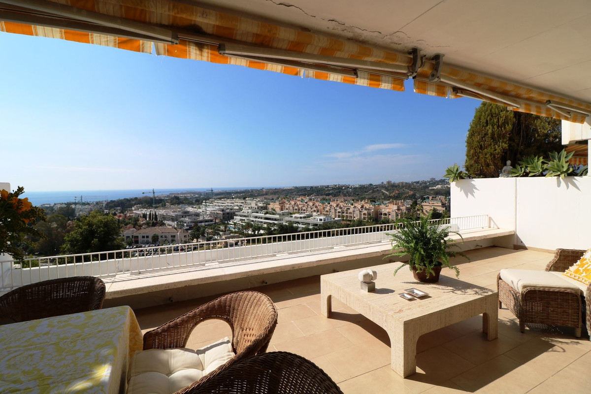 2 Bedroom Apartment for Sale in Marbella — 2