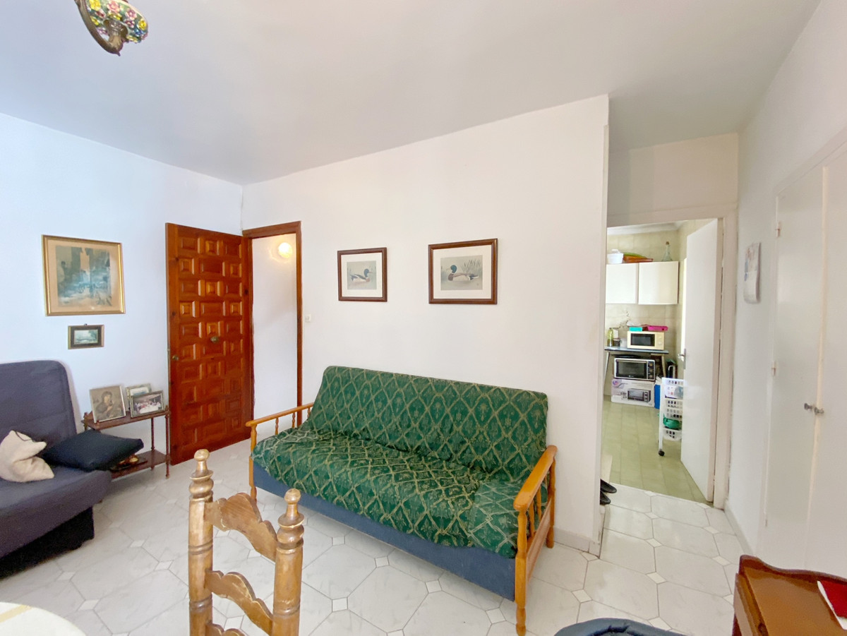 4 Bedroom Villa for Sale in Marbella — 4