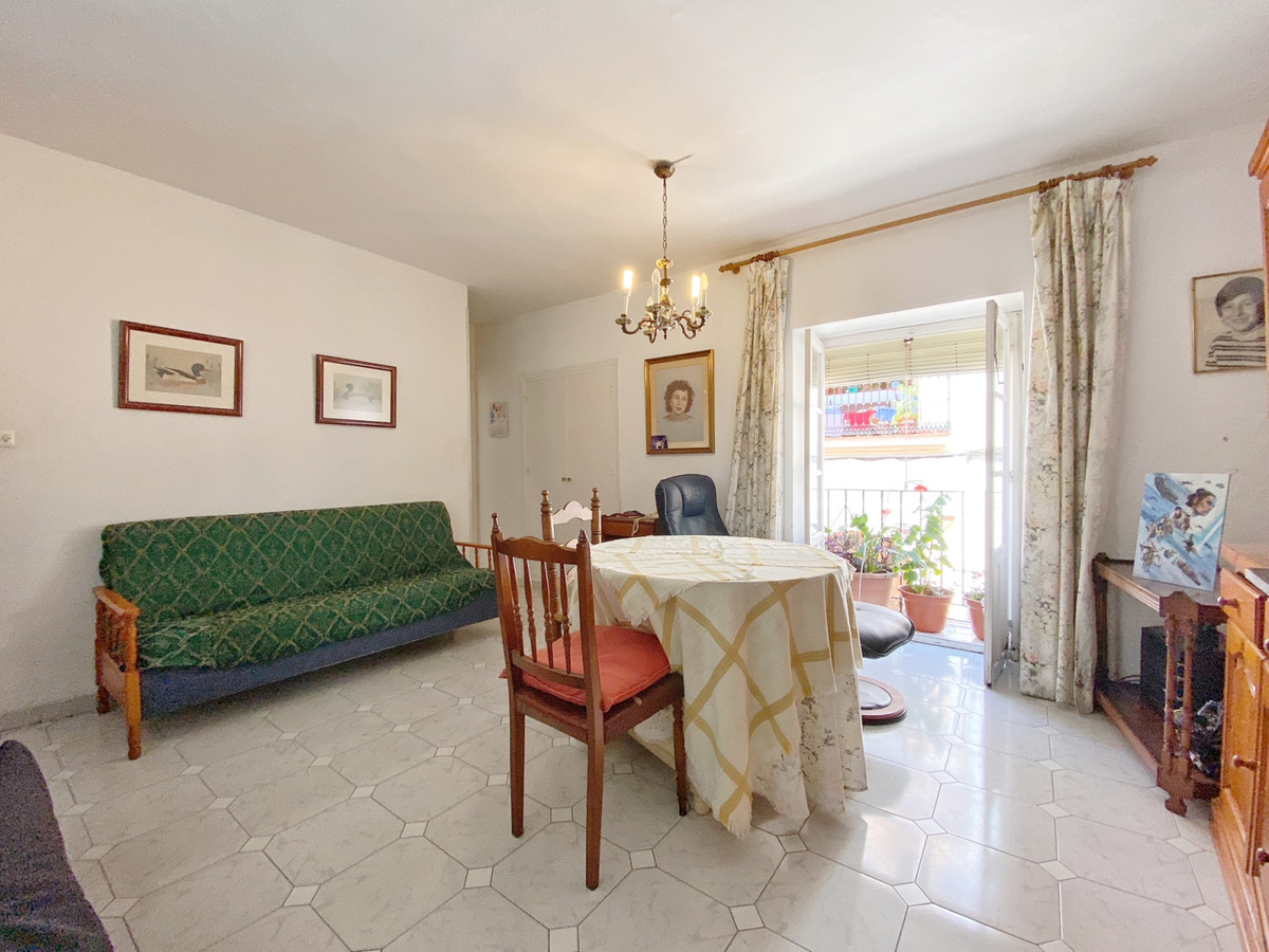 4 Bedroom Villa for Sale in Marbella — view 10