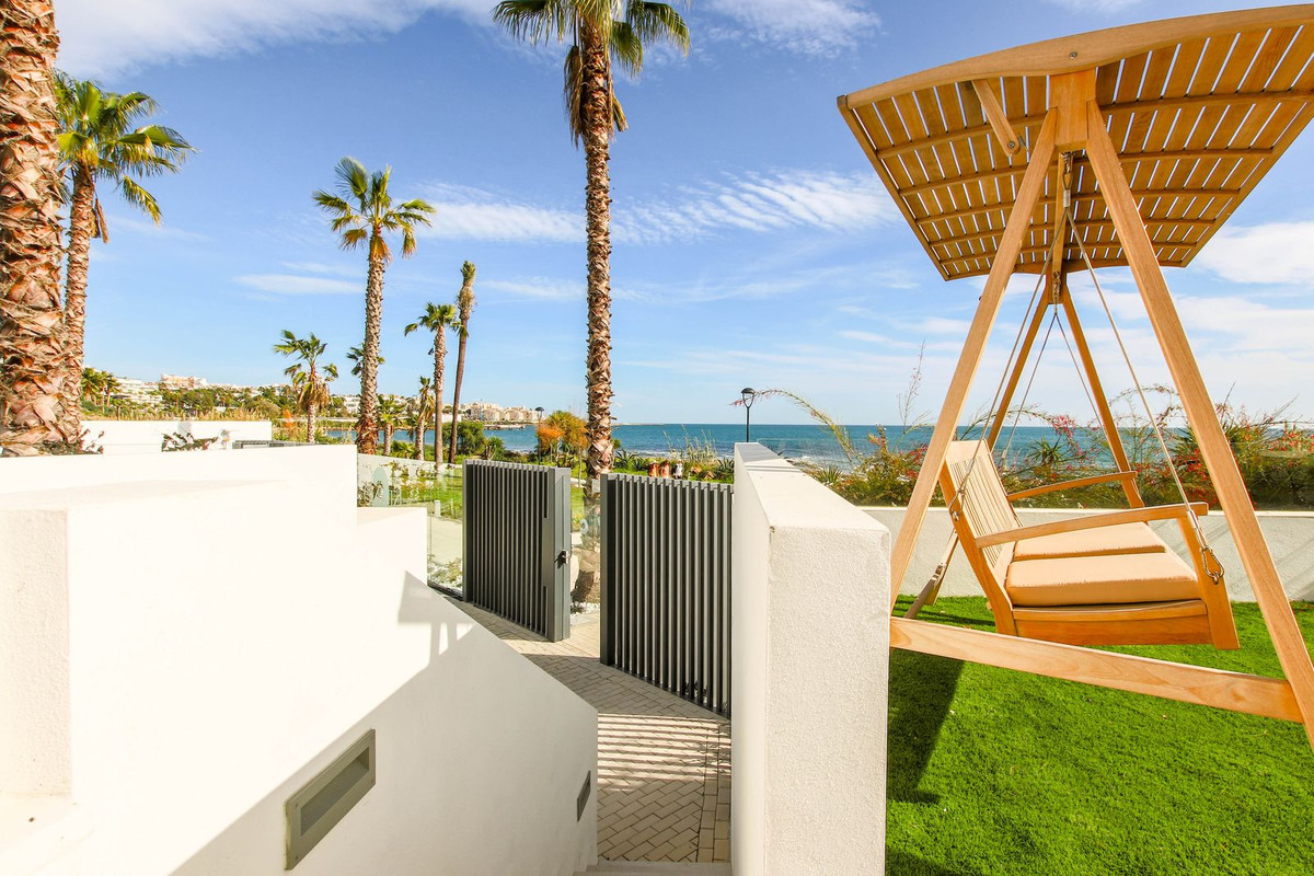 3 Bedroom Villa for Sale in Estepona — view 14