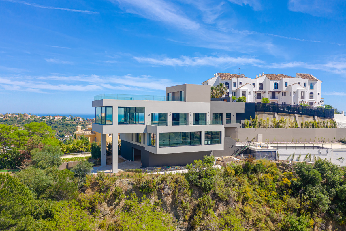 7 Bedroom Villa for Sale in Los Arqueros — 2