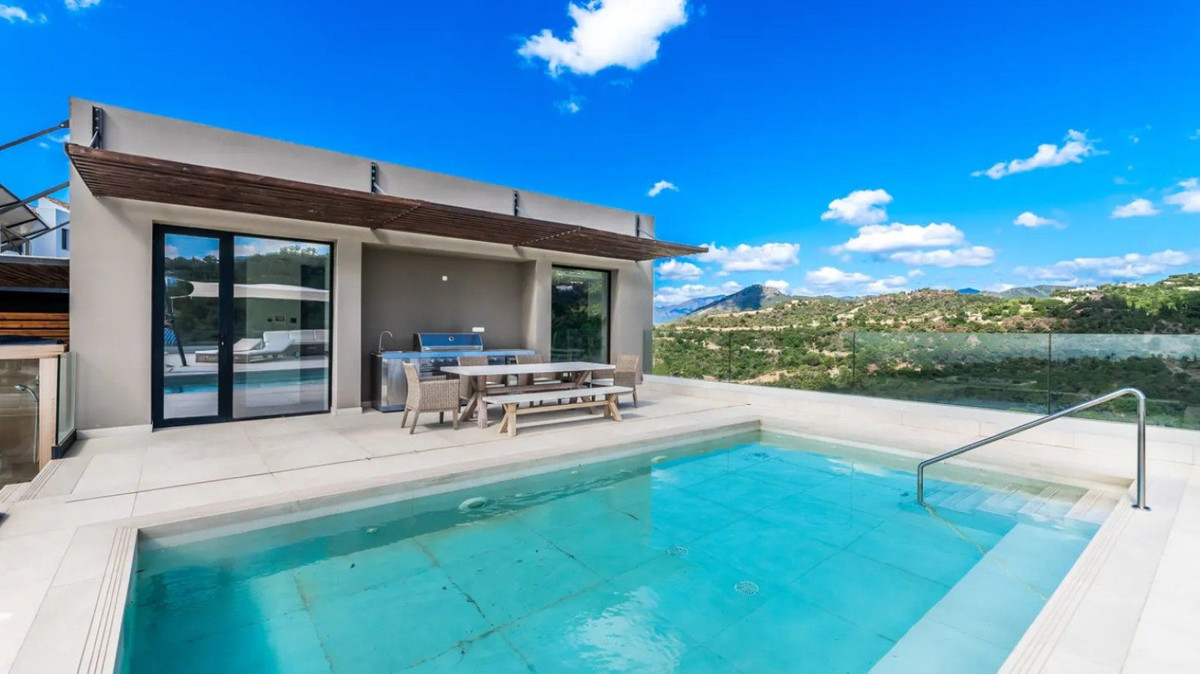 7 Bedroom Villa for Sale in Los Arqueros — 6