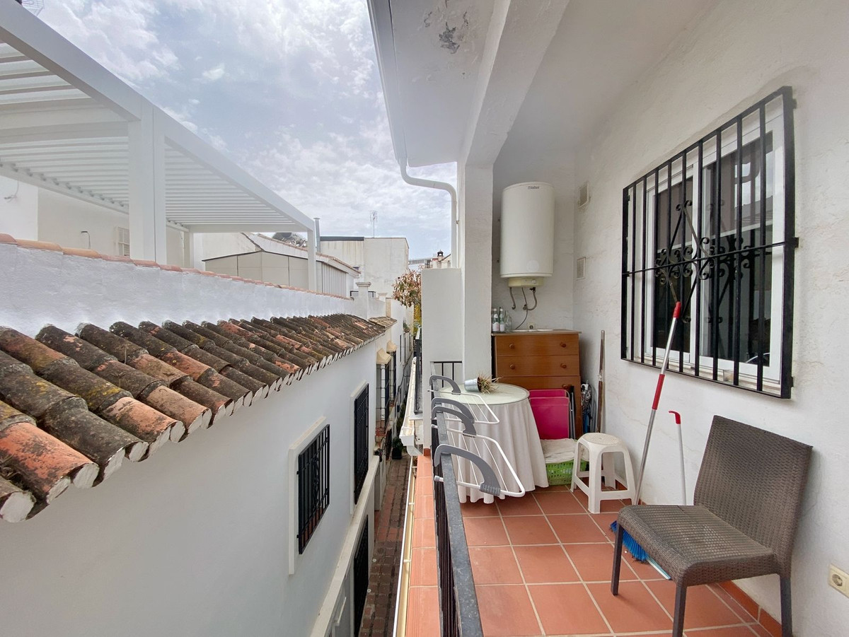 7 Bedroom Villa for Sale in Marbella — 5