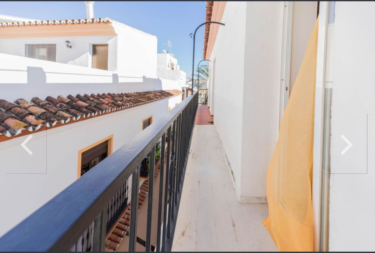 7 Bedroom Villa for Sale in Marbella — 7