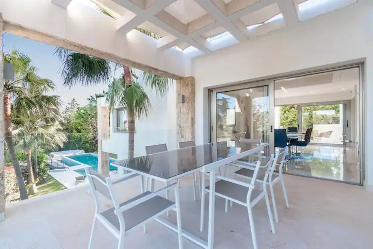 5 Bedroom Villa for Sale in Benahavís — 4