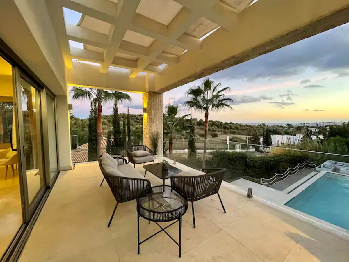 5 Bedroom Villa for Sale in Benahavís — 5