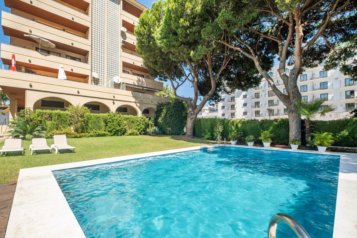 2 Bedroom Apartment for Sale in Nueva Andalucía