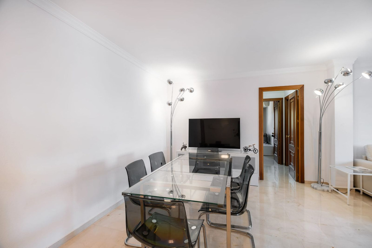 2 Bedroom Apartment for Sale in Nueva Andalucía — 3