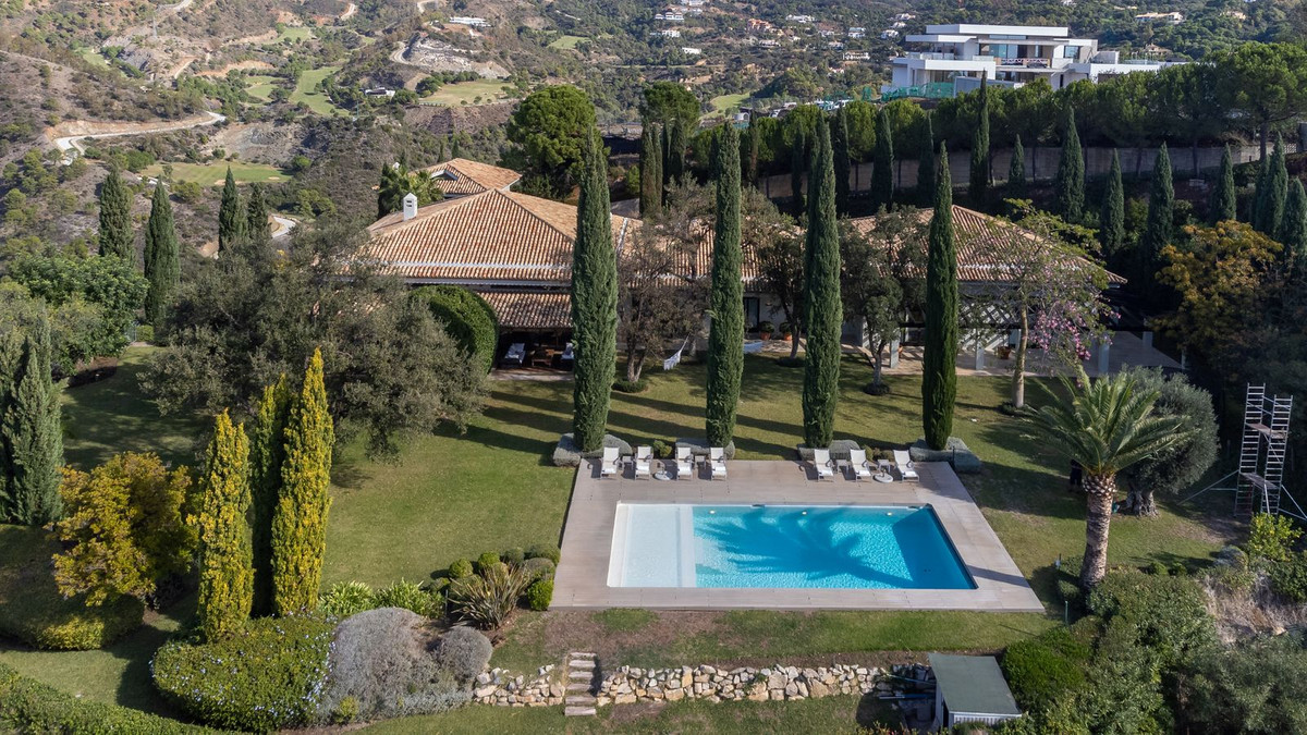 8 Bedroom Villa for Sale in La Zagaleta — 3