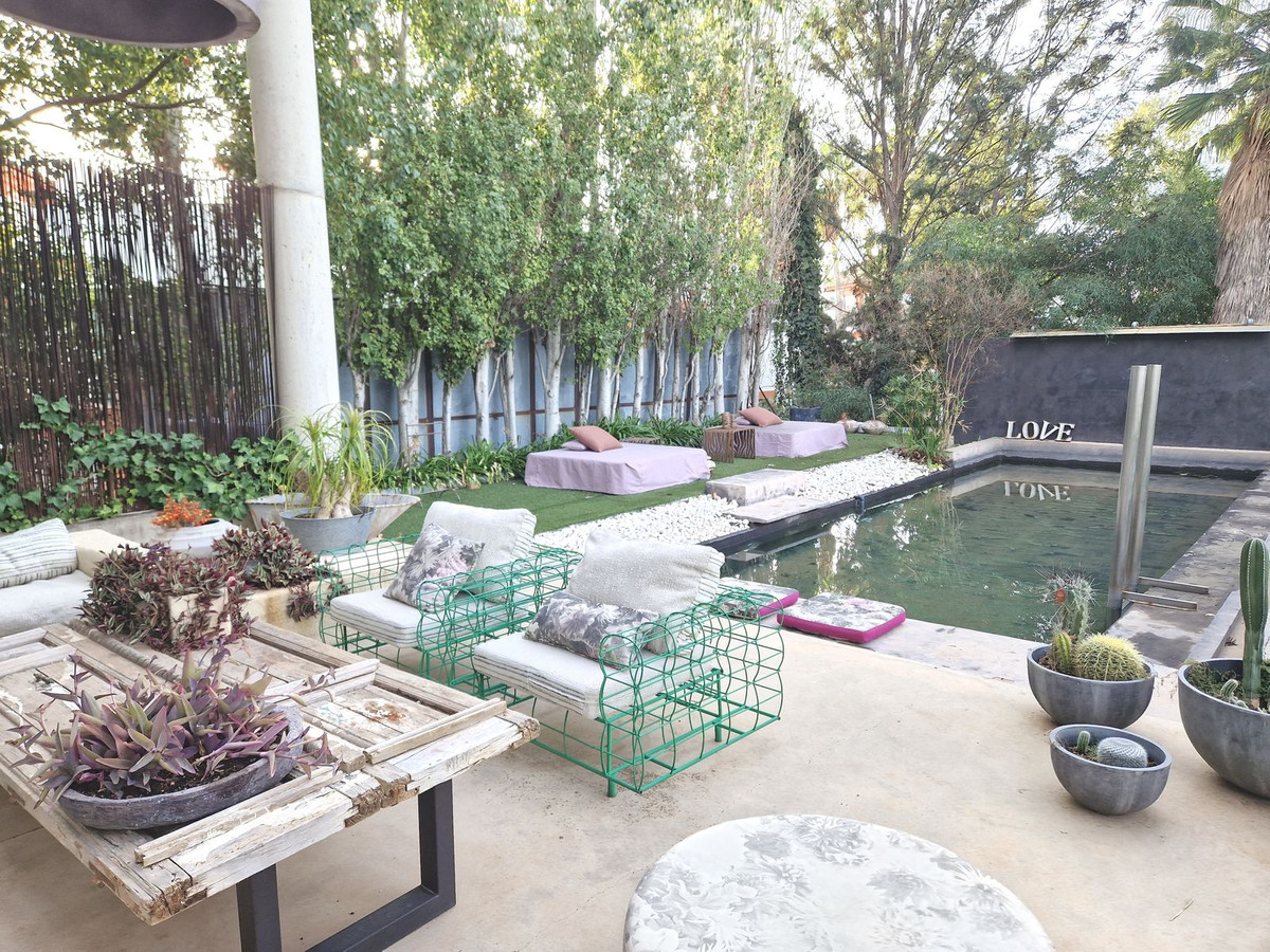 5 Bedroom Villa for Sale in Estepona — 3