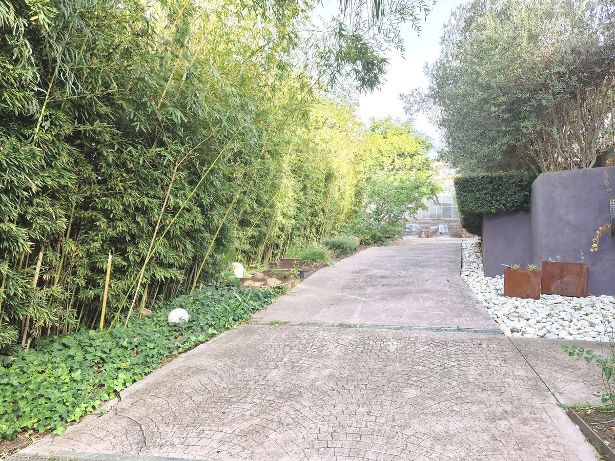 5 Bedroom Villa for Sale in Estepona — 6