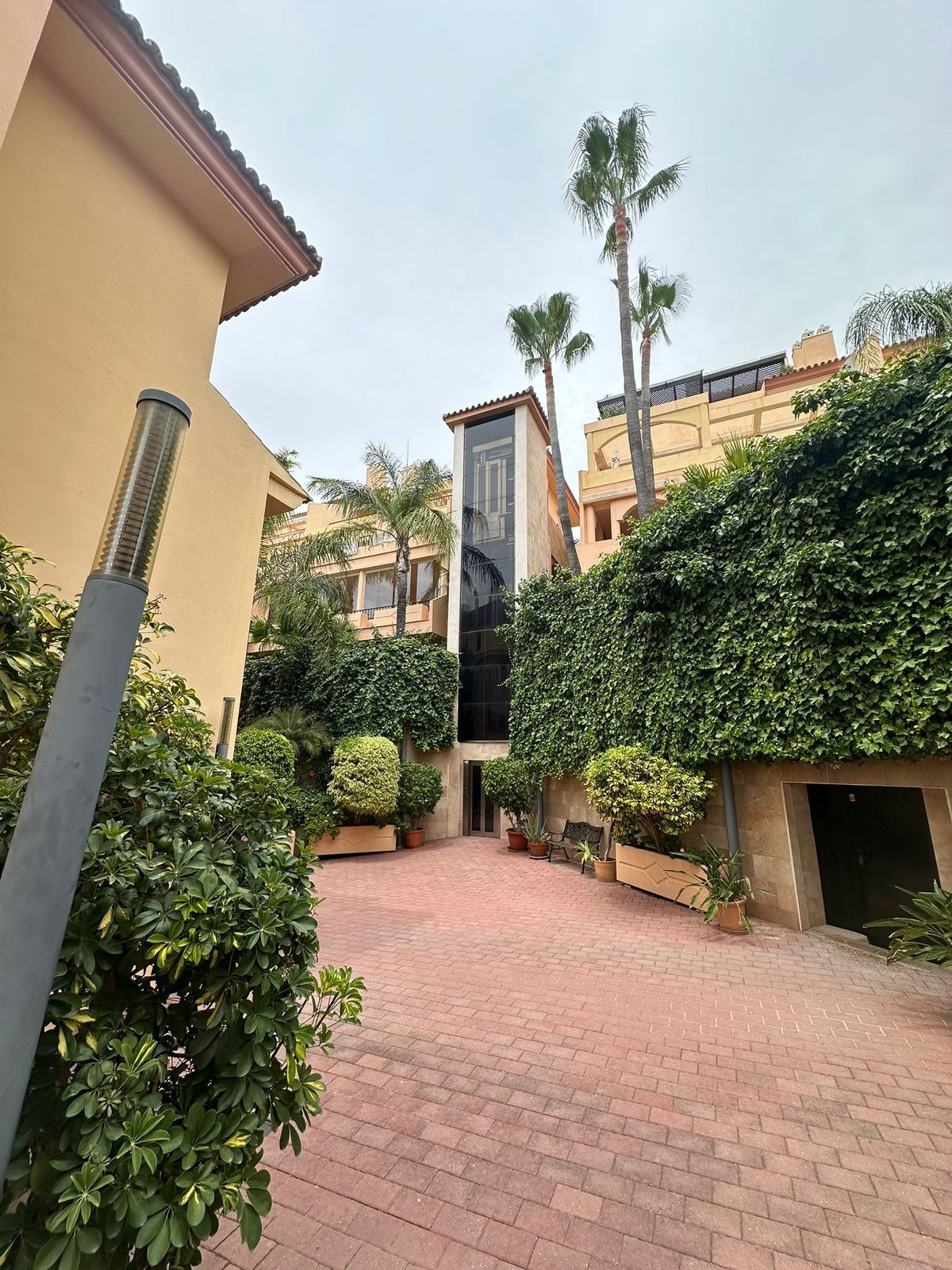 2 Bedroom Apartment for Sale in Nueva Andalucía — view 15
