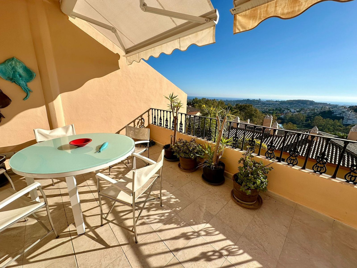 2 Bedroom Apartment for Sale in Nueva Andalucía — 5