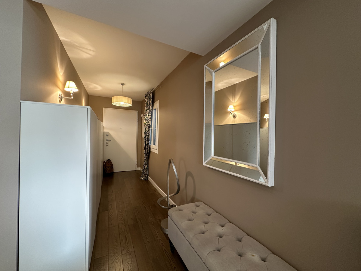 3 Bedroom Apartment for Sale in Puerto Banús — view 11