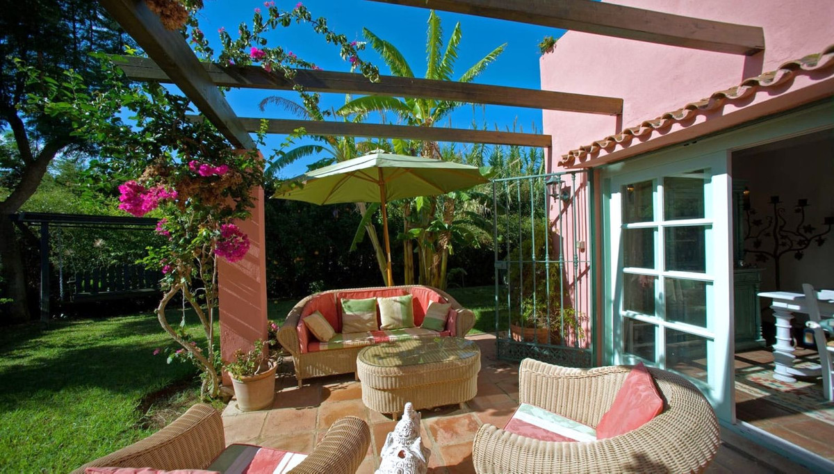 3 Bedroom Villa for Sale in Estepona — 4