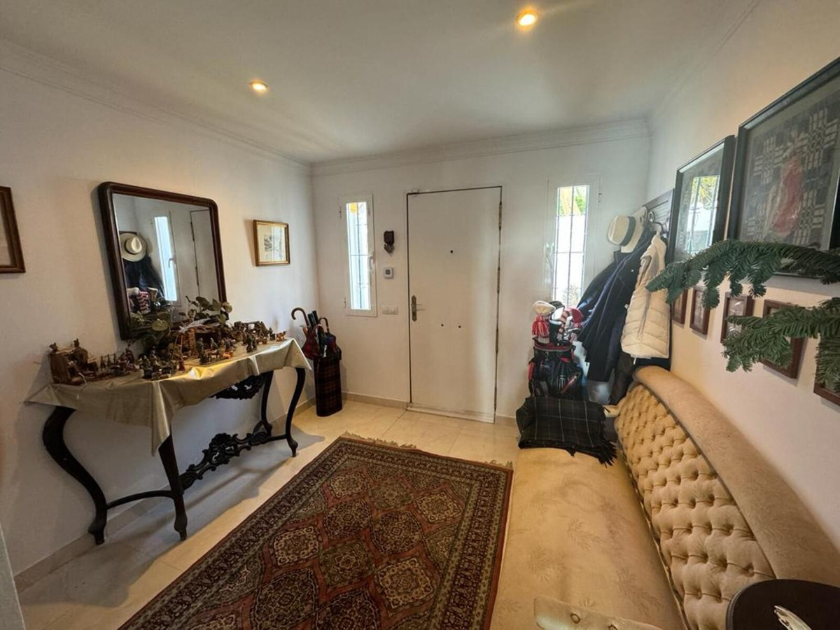 4 Bedroom Villa for Sale in Aloha — view 5