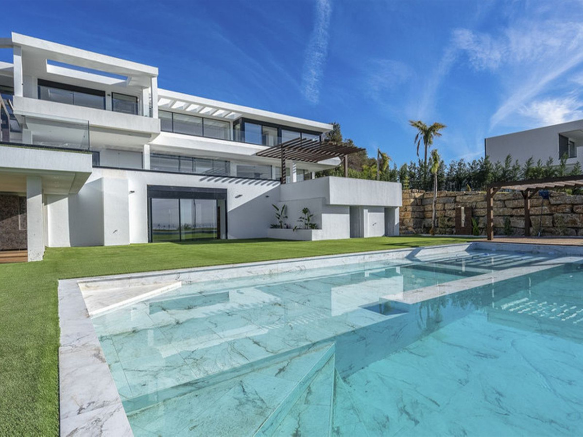 5 Bedroom Villa for Sale in Benahavís — 4