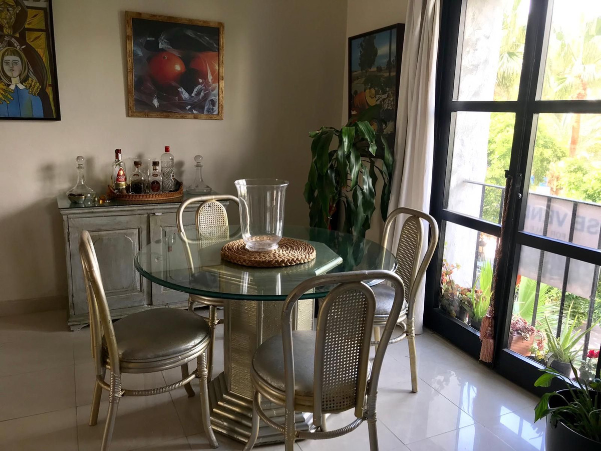 2 Bedroom Apartment for Sale in Puerto Banús — 4