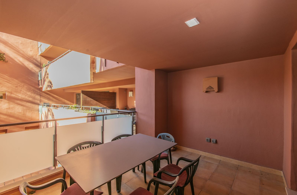 3 Bedroom Apartment for Sale in New Golden Mile — view 18