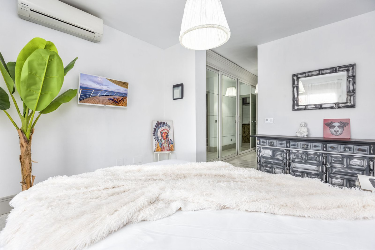 2 Bedroom Apartment for Sale in Nueva Andalucía — view 16