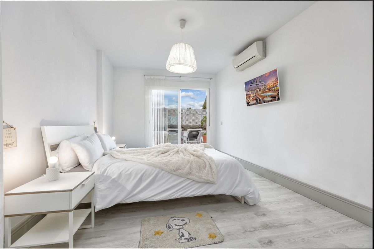 2 Bedroom Apartment for Sale in Nueva Andalucía — view 17