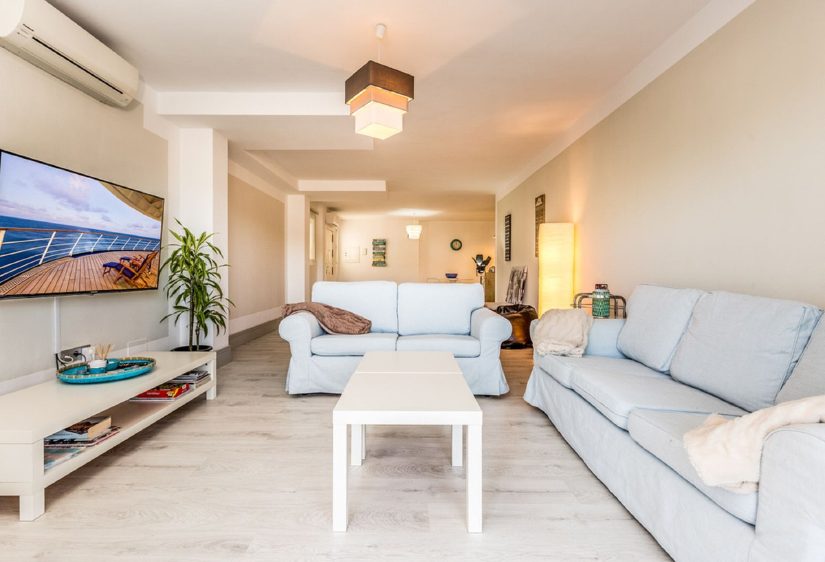 2 Bedroom Apartment for Sale in Nueva Andalucía — view 4