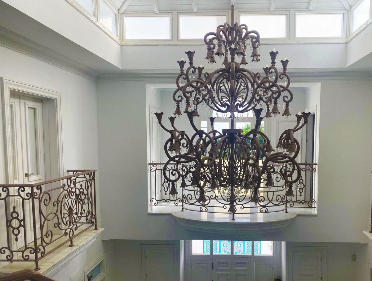 13 Bedroom Villa for Sale in Marbella — 3