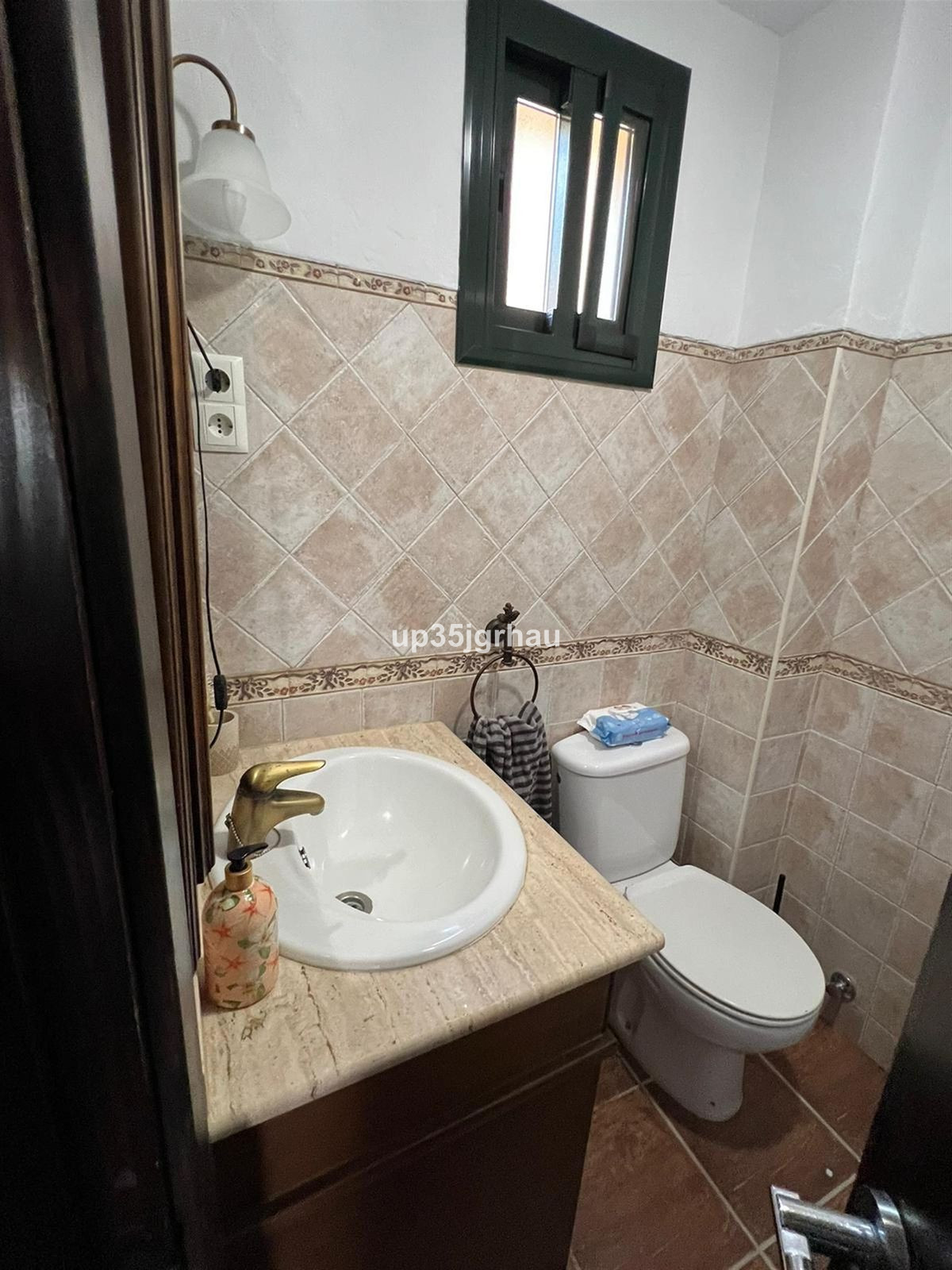 6 Bedroom Villa for Sale in Estepona — view 10