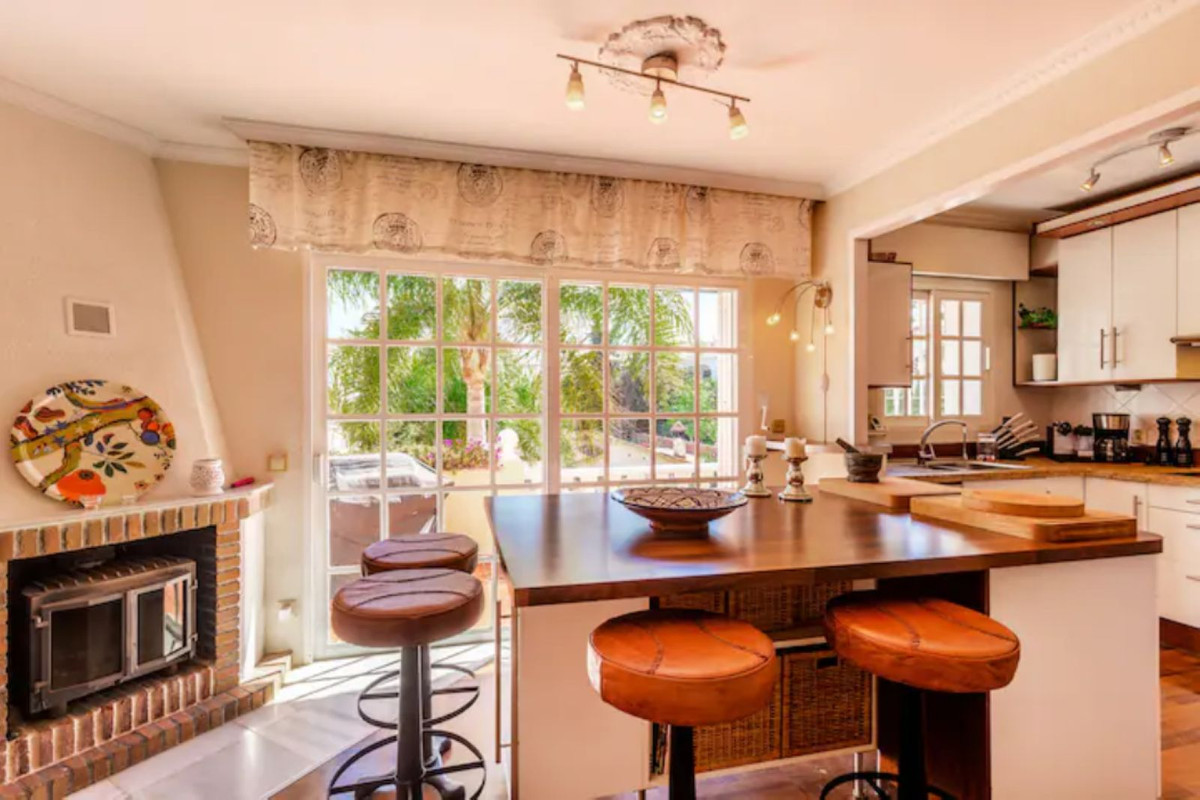 5 Bedroom Villa for Sale in Nueva Andalucía — 5