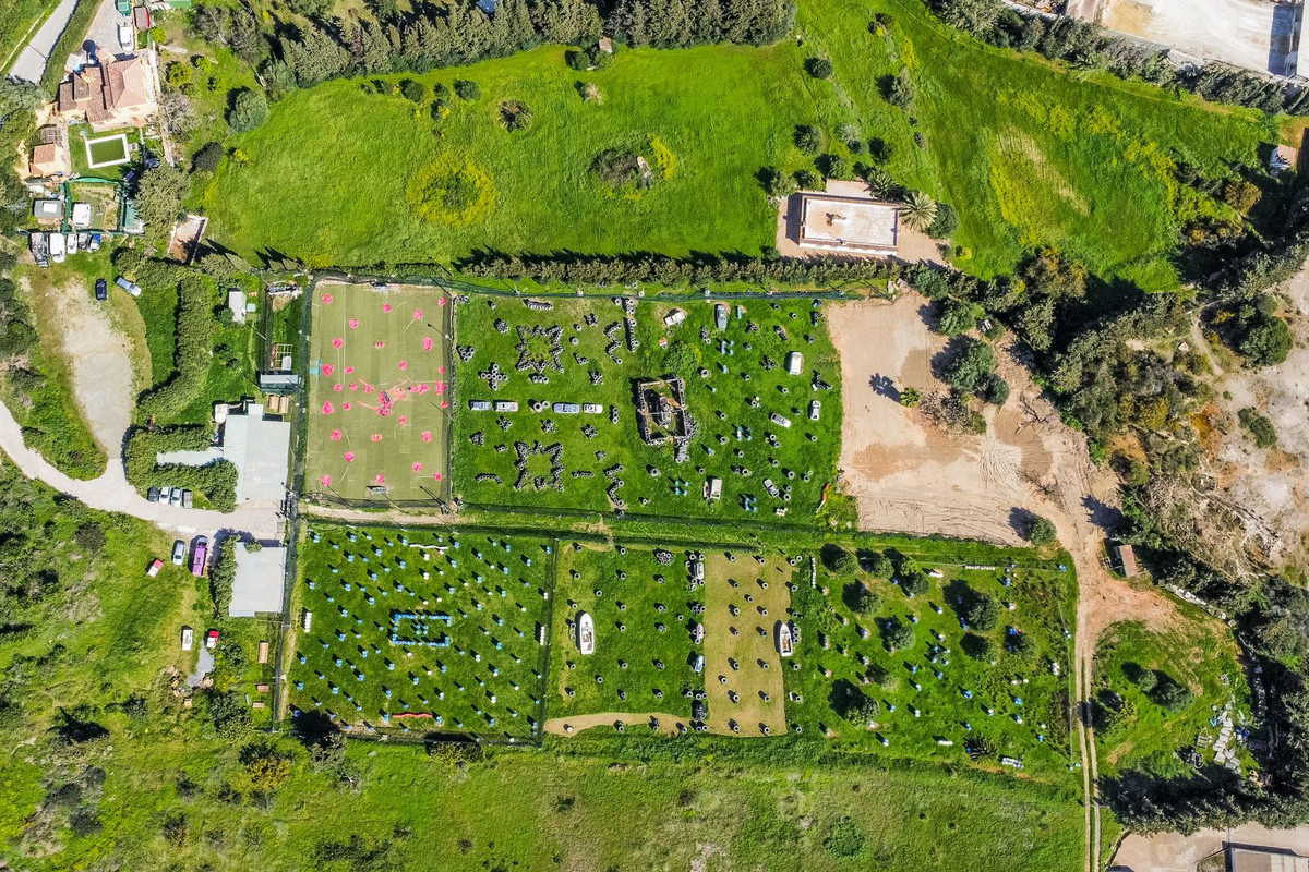 Plot for Sale in Estepona — 3