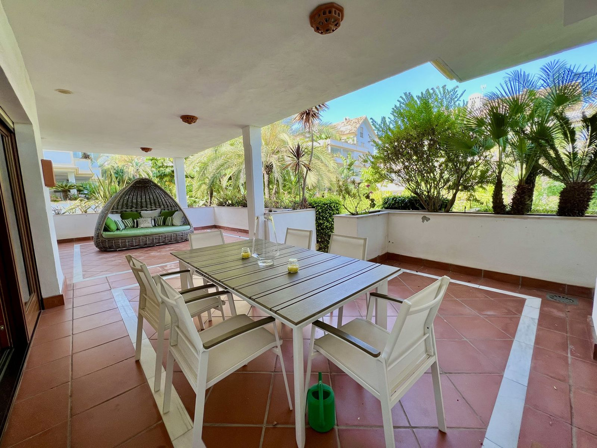 2 Bedroom Apartment for Sale in The Golden Mile — view 13