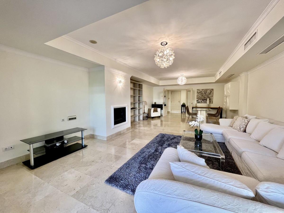 2 Bedroom Apartment for Sale in The Golden Mile — 3