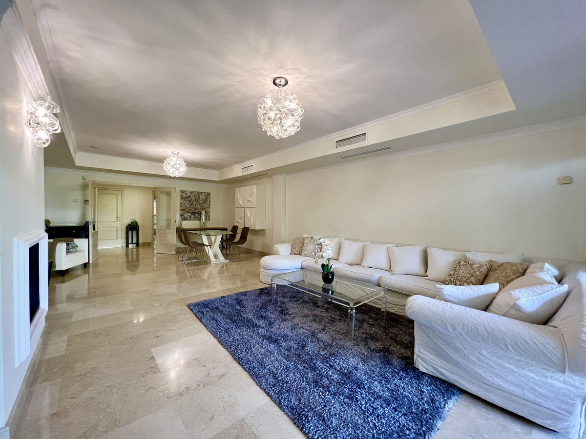 2 Bedroom Apartment for Sale in The Golden Mile — 6