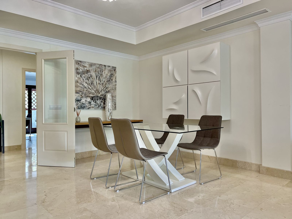 2 Bedroom Apartment for Sale in The Golden Mile — 9