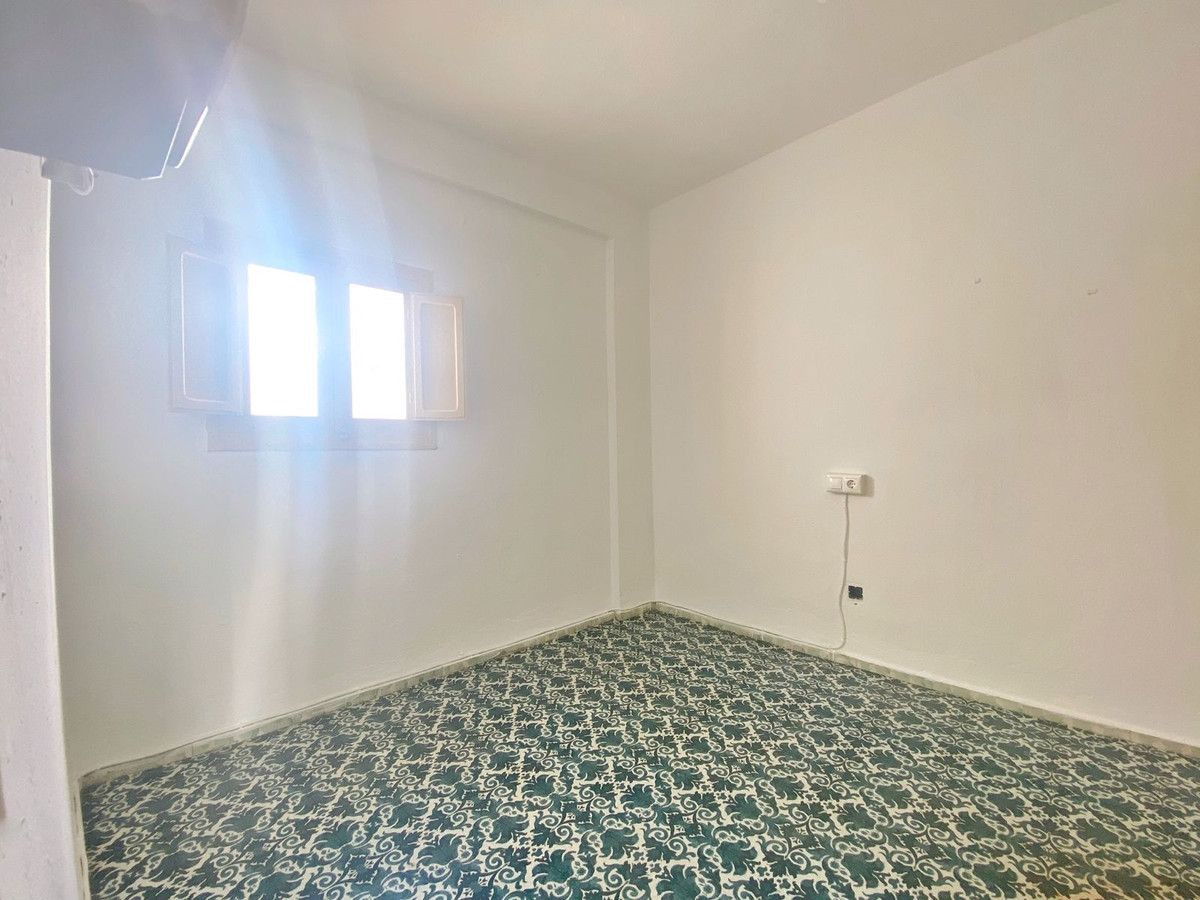 4 Bedroom Villa for Sale in Marbella — view 10