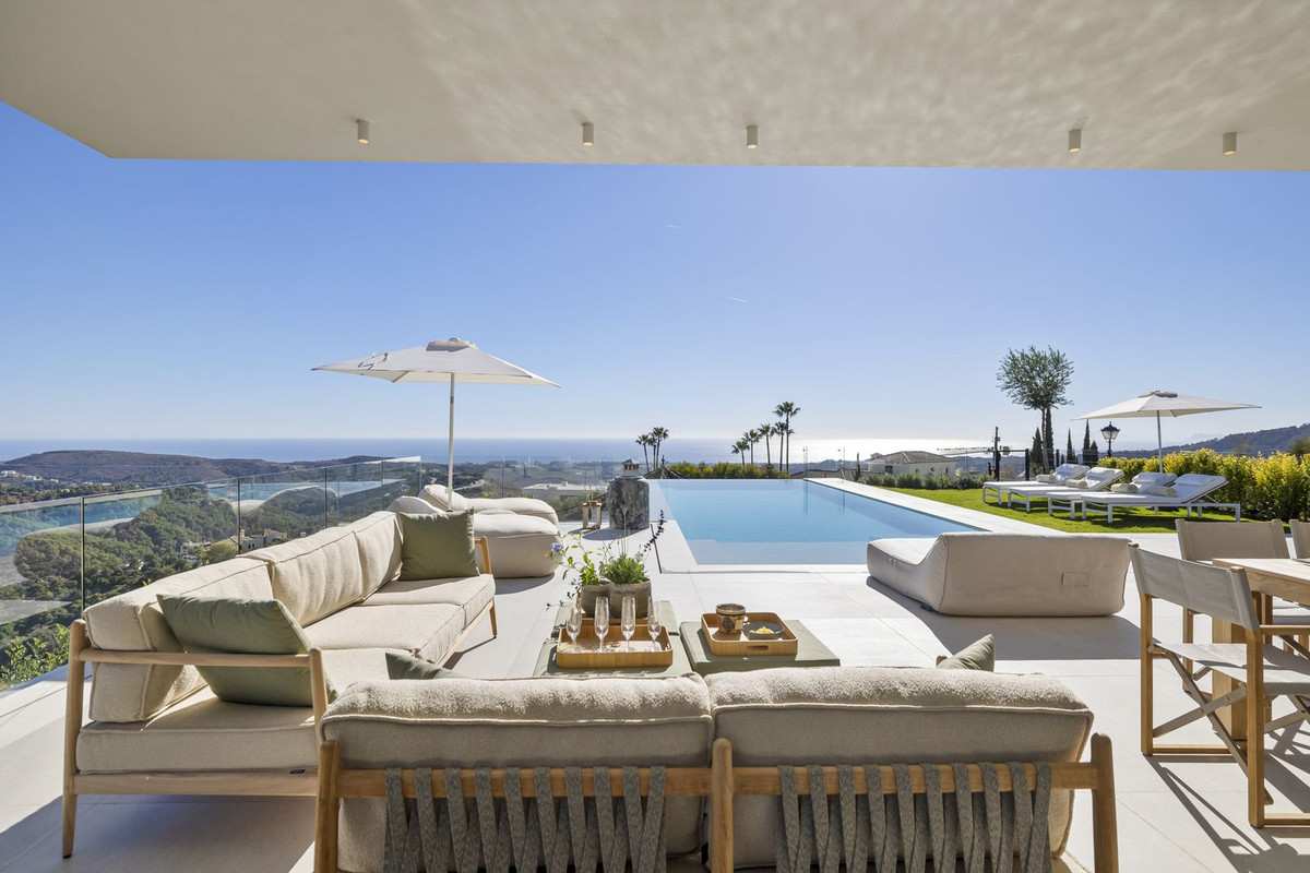 6 Bedroom Villa for Sale in Benahavís — 5