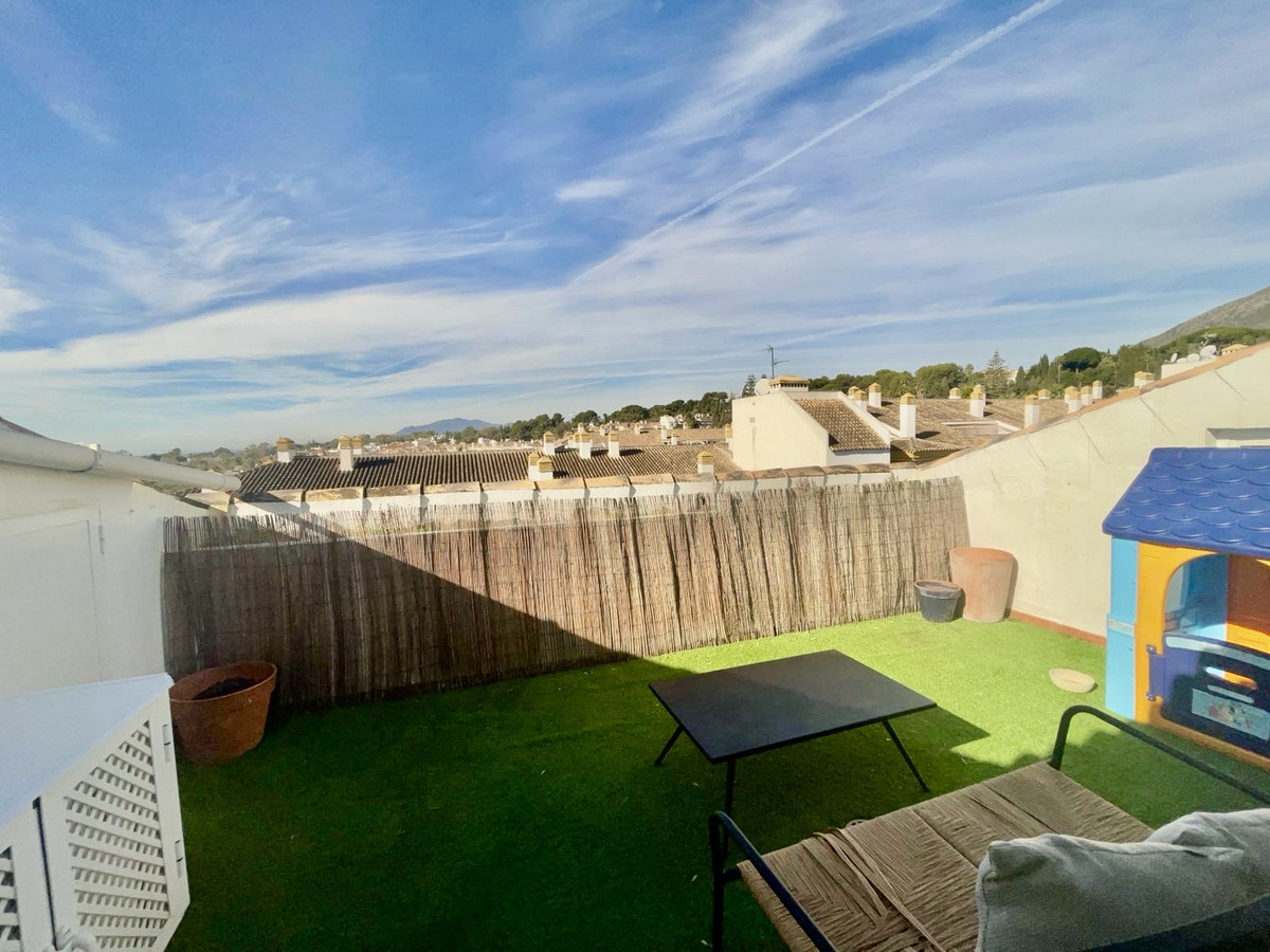 3 Bedroom Apartment for Sale in The Golden Mile — view 13