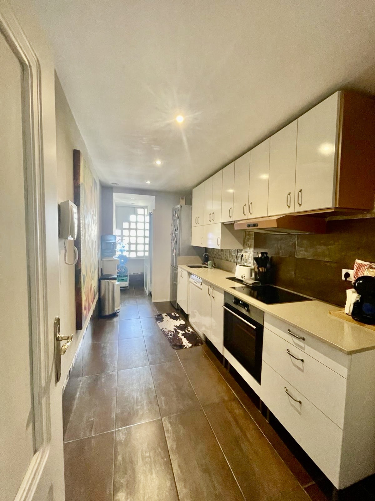 3 Bedroom Apartment for Sale in The Golden Mile — 5
