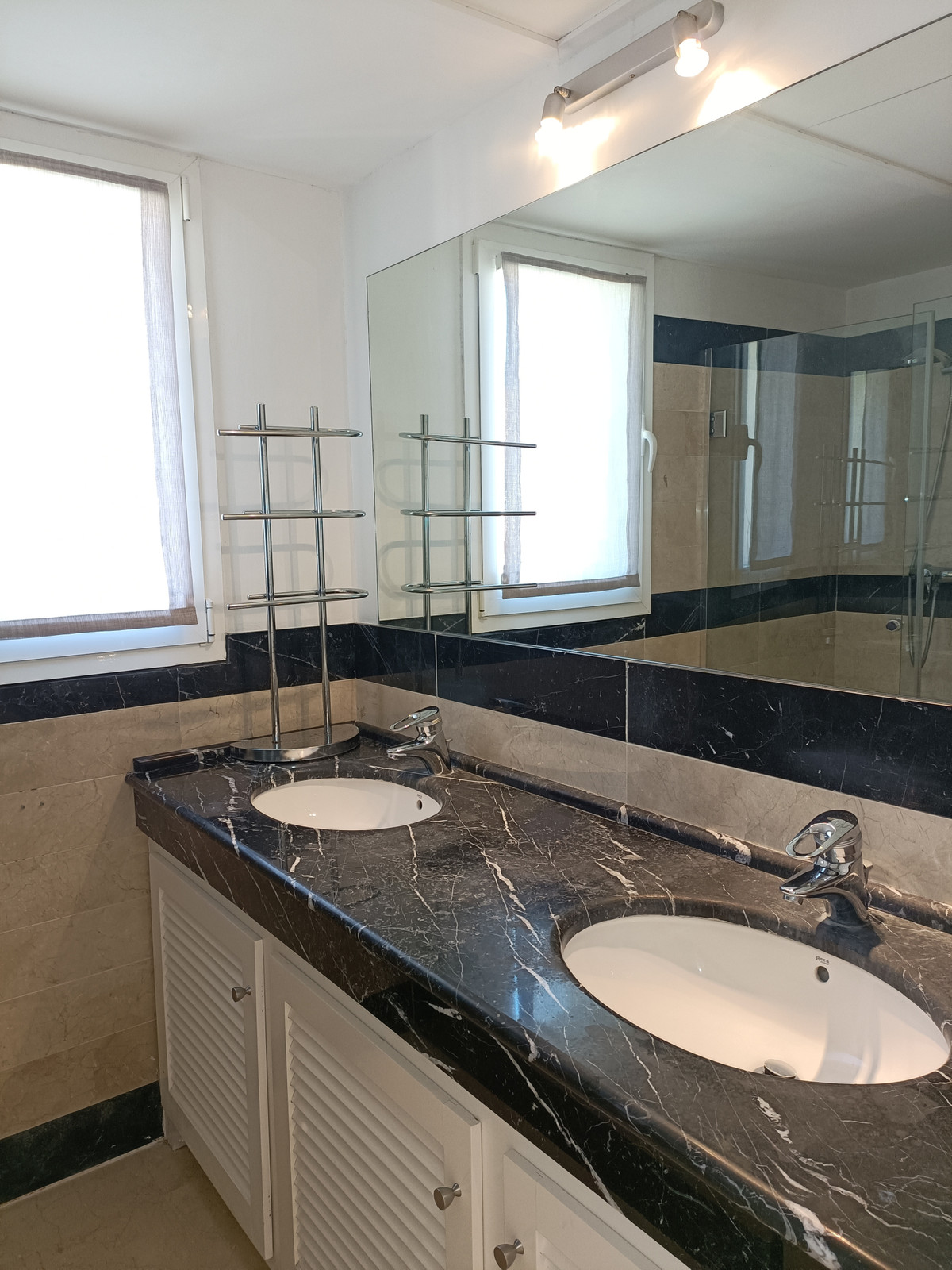 2 Bedroom Apartment for Sale in Marbella — view 15