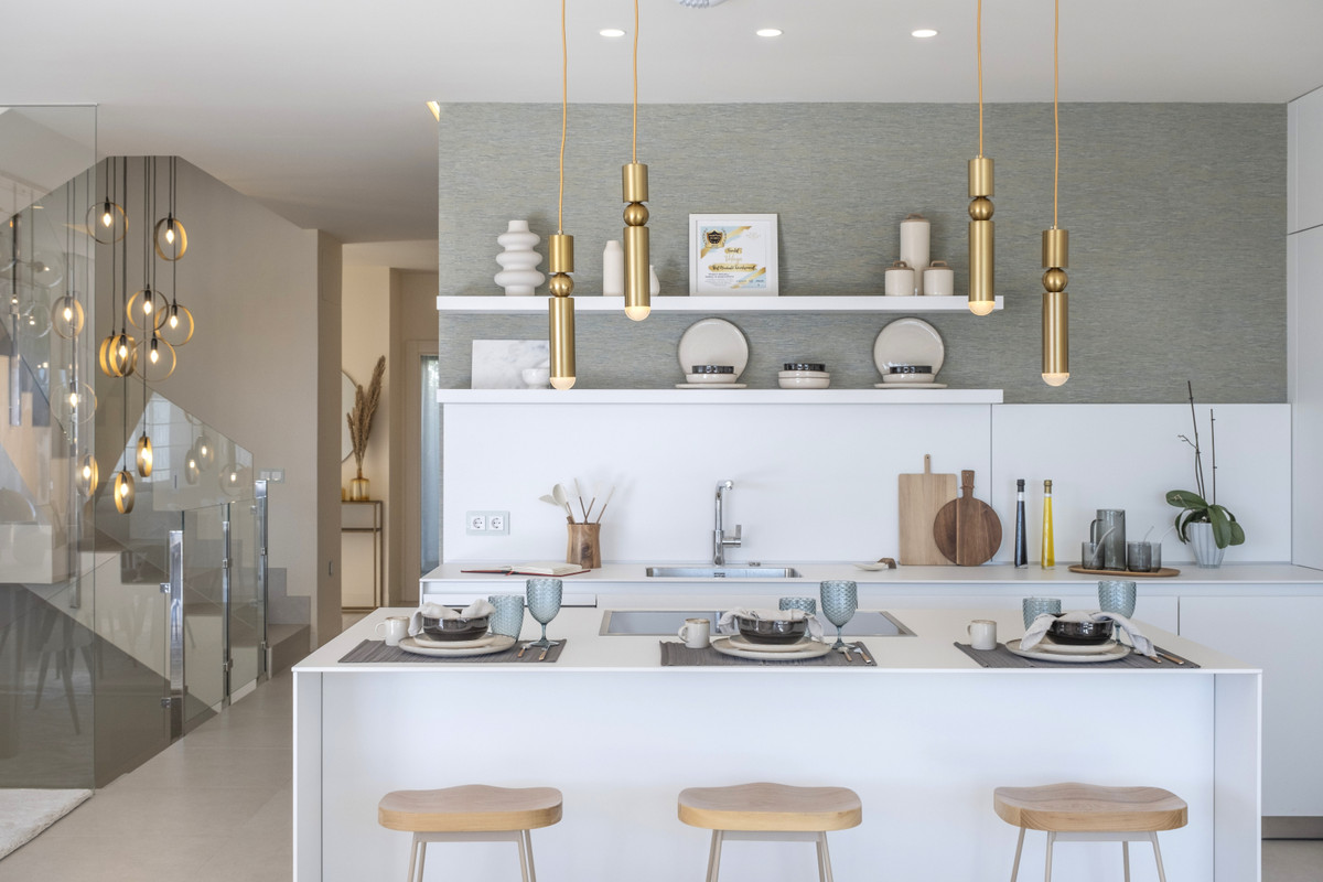 5 Bedroom Villa for Sale in New Golden Mile — view 12