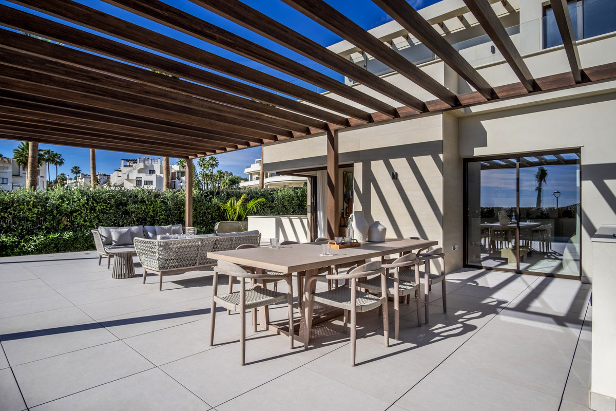 5 Bedroom Villa for Sale in New Golden Mile — view 14