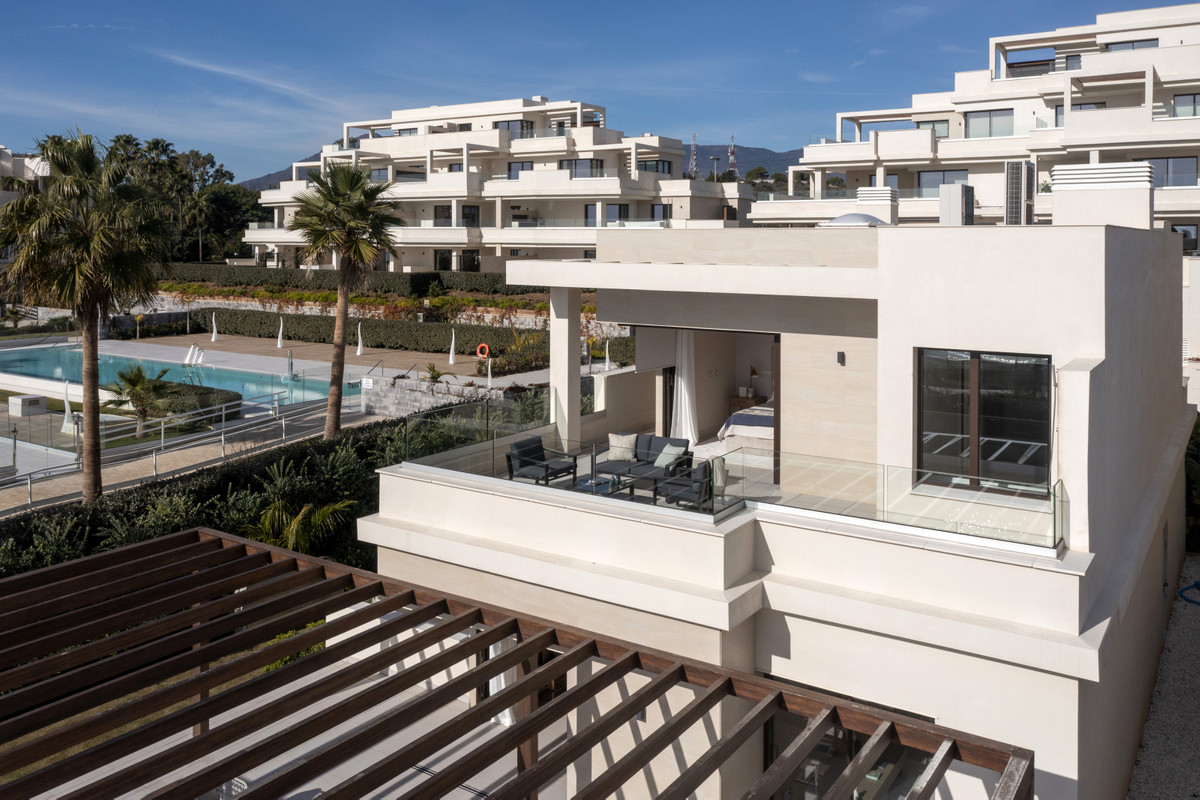 5 Bedroom Villa for Sale in New Golden Mile — view 20