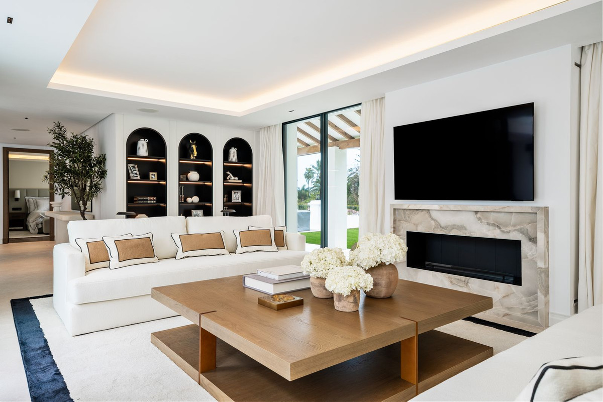 5 Bedroom Villa for Sale in Nueva Andalucía — 7