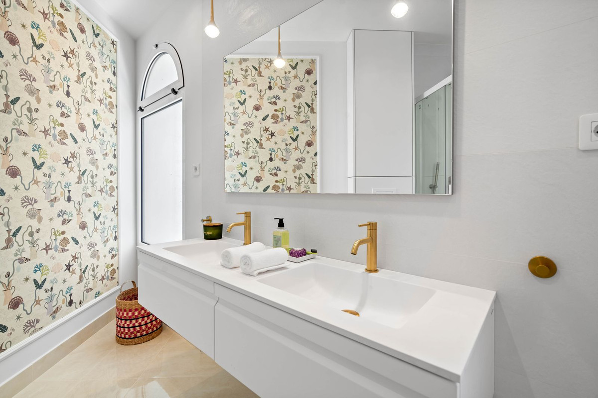 2 Bedroom Apartment for Sale in New Golden Mile — view 14