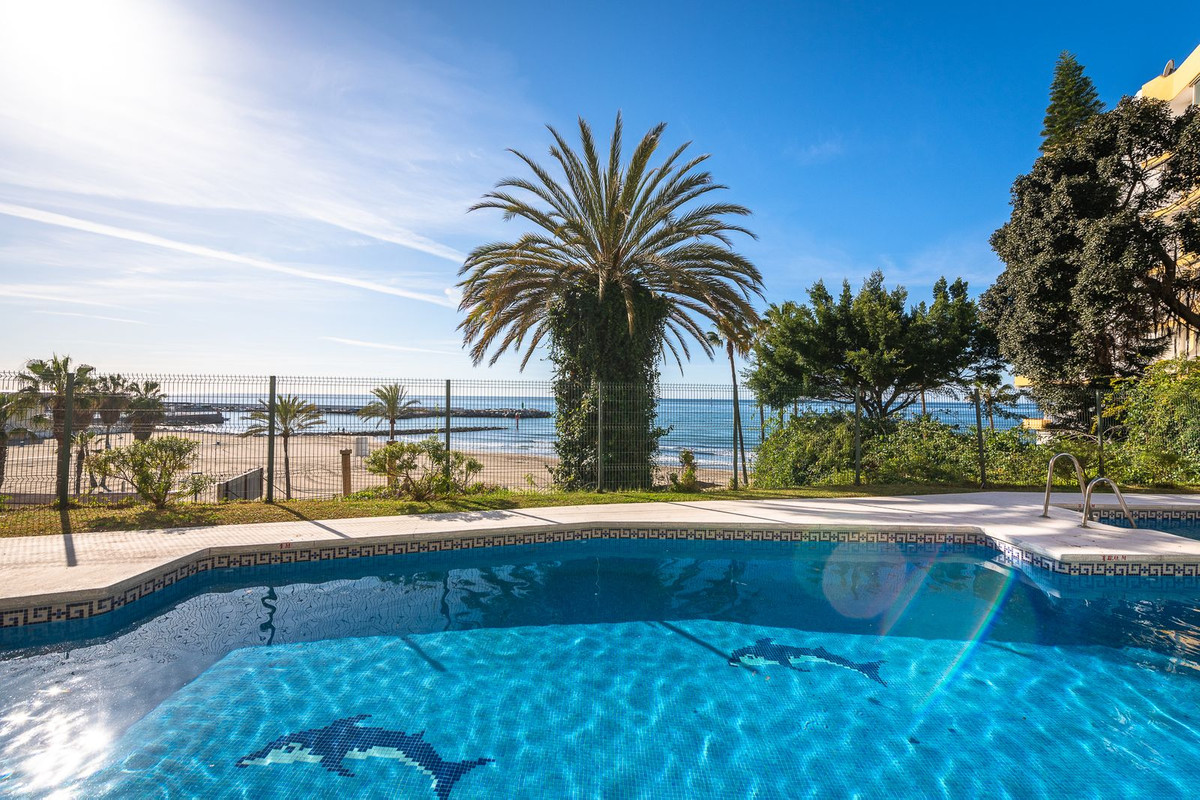 3 Bedroom Apartment for Sale in Marbella